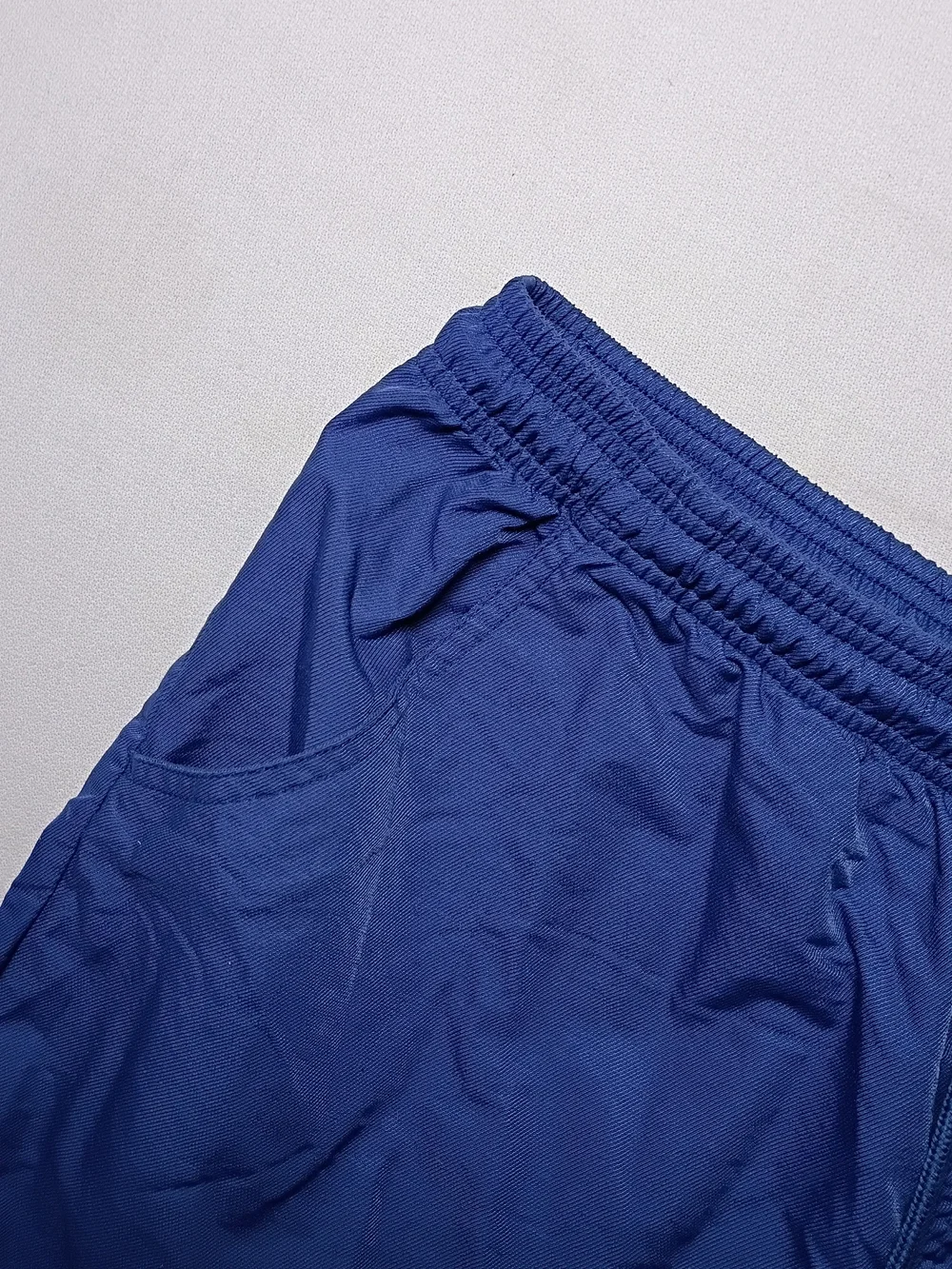 Vintage 2000 Adidas Mens Nylon 3 Stripe Athletic Cargo Shorts Large Royal Blue